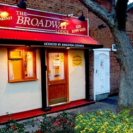 Broadway Lodge Bed And Breakfast Surbiton Bagian luar foto