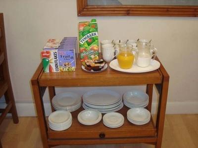 Broadway Lodge Bed And Breakfast Surbiton Bagian luar foto