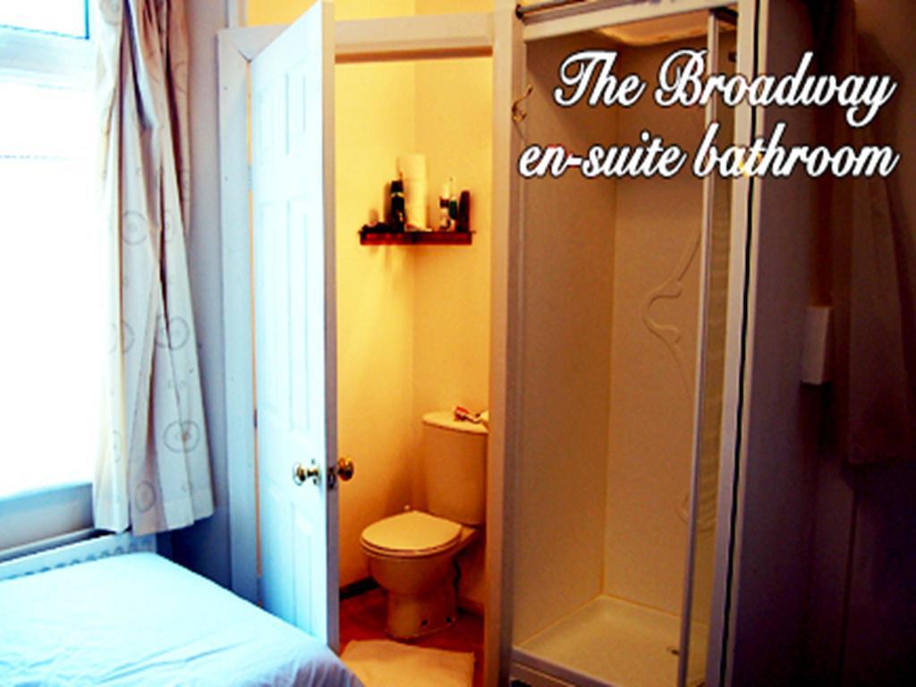 Broadway Lodge Bed And Breakfast Surbiton Ruang foto